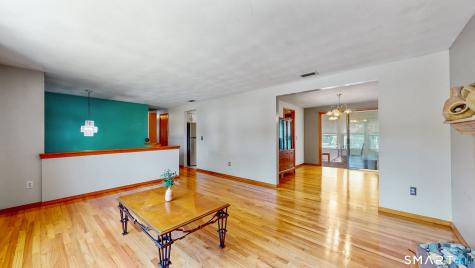 127 Main Street East Hartford CT 06118