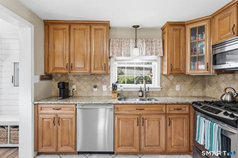 20 Chamberlin Drive West Hartford CT 06107