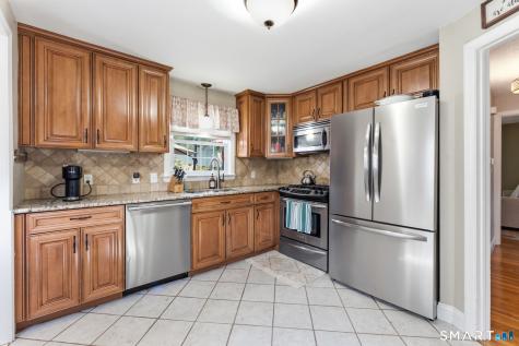 20 Chamberlin Drive West Hartford CT 06107