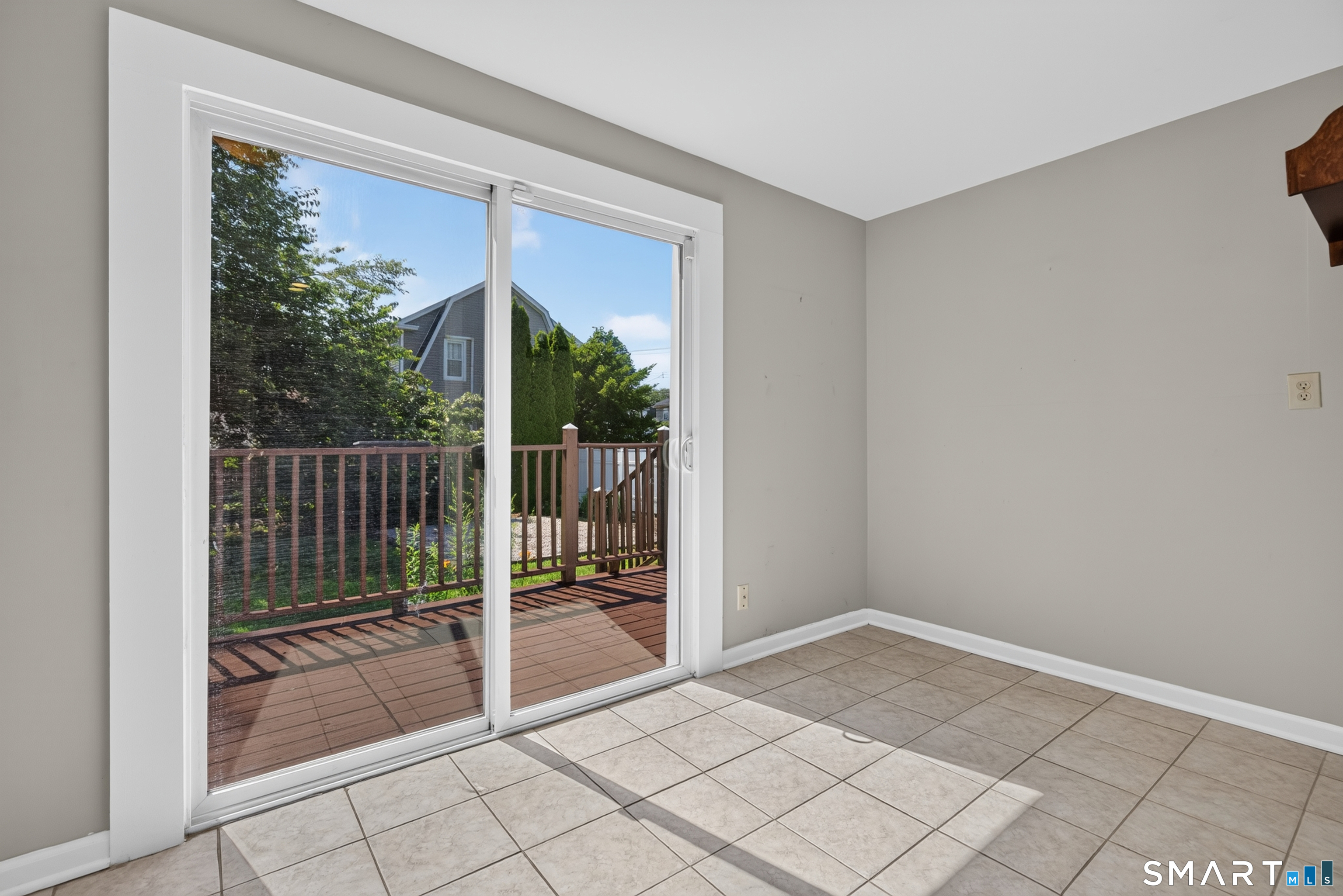 511 Thompson Avenue East Haven CT 06512
