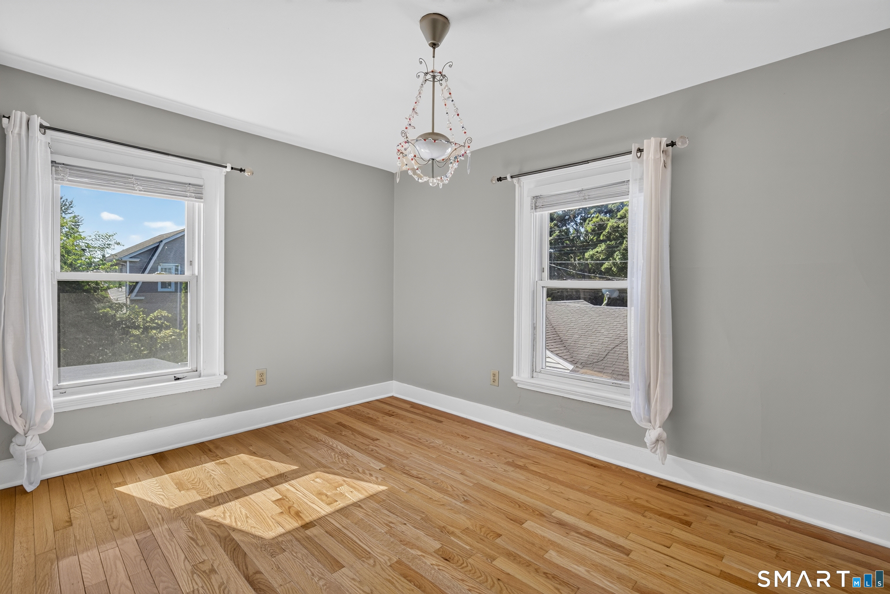 511 Thompson Avenue East Haven CT 06512