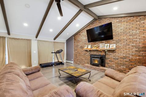 67 Wooddale Drive Farmington CT 06085