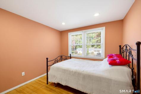67 Wooddale Drive Farmington CT 06085