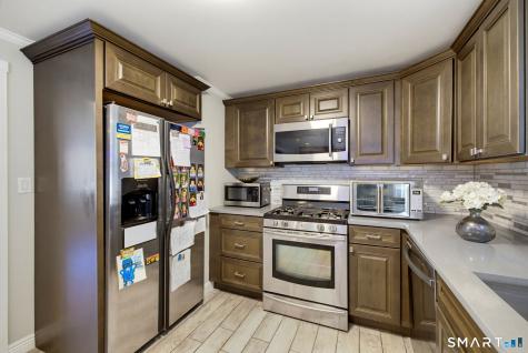 67 Wooddale Drive Farmington CT 06085