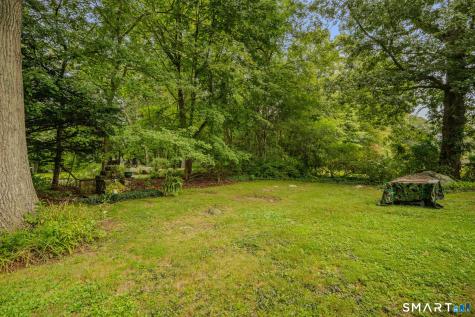 4 Marilyn Road Waterford CT 06385