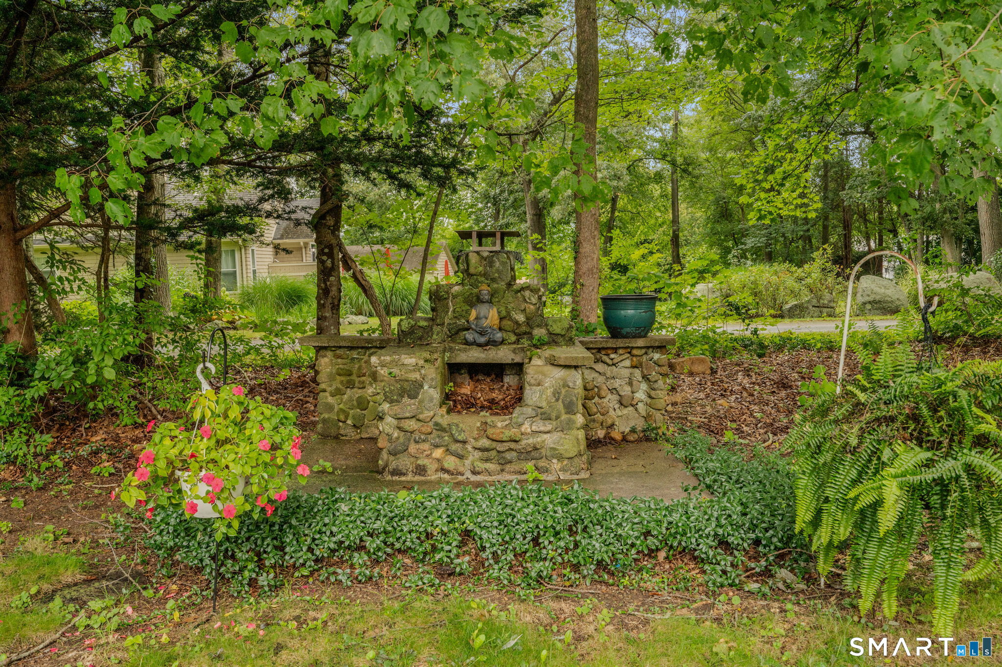 4 Marilyn Road Waterford CT 06385
