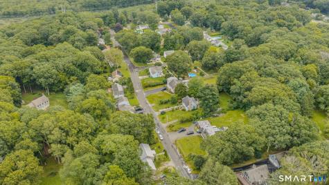 4 Marilyn Road Waterford CT 06385