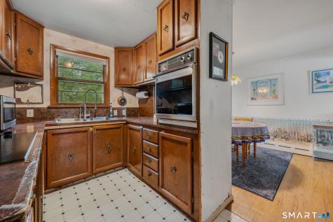 4 Marilyn Road Waterford CT 06385