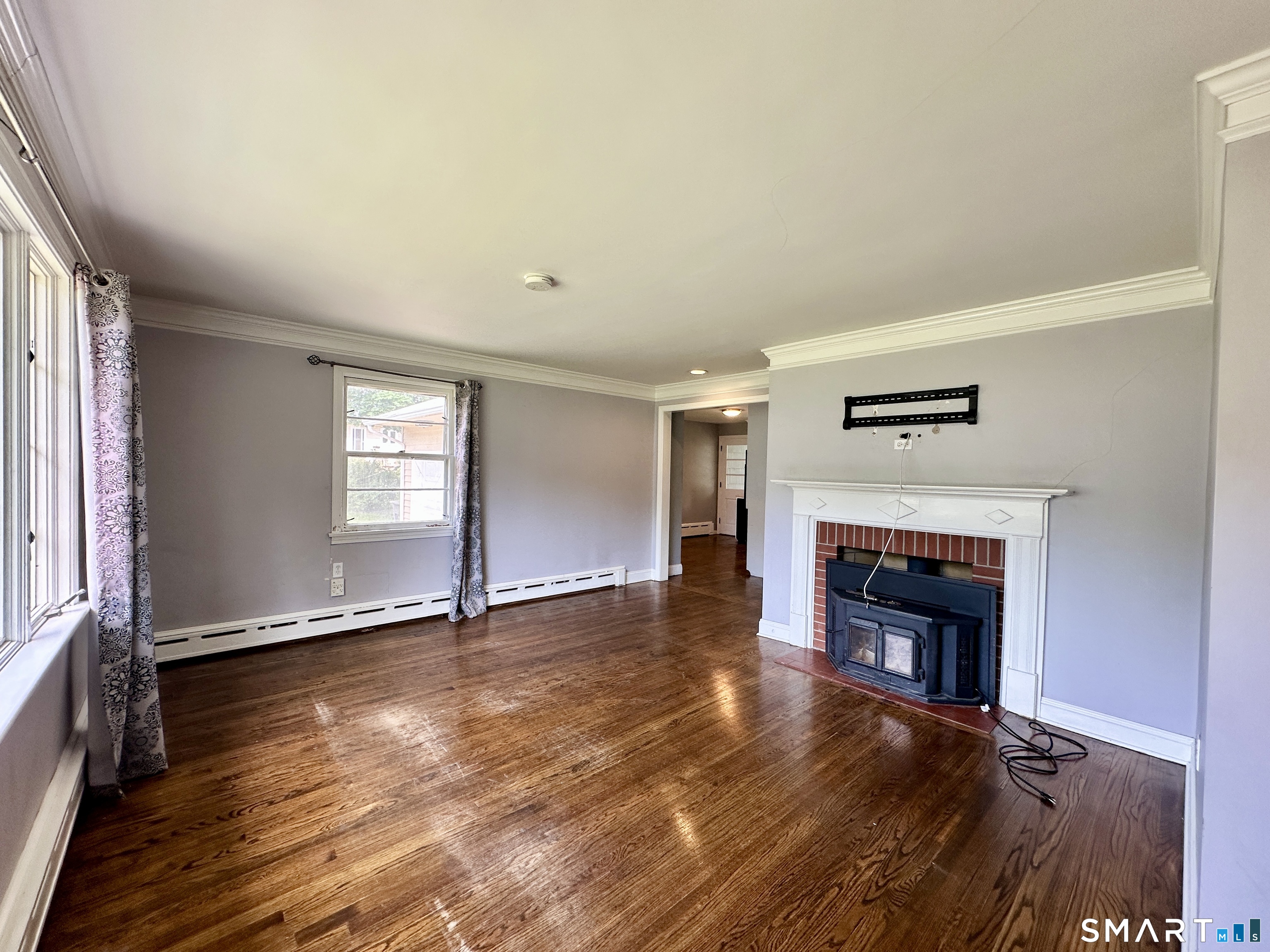 1 Edward Avenue Enfield CT 06082