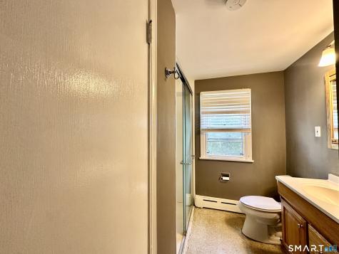 1 Edward Avenue Enfield CT 06082