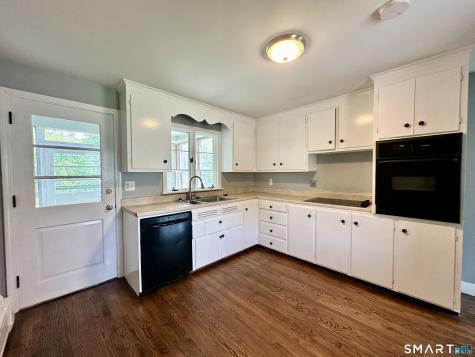 1 Edward Avenue Enfield CT 06082