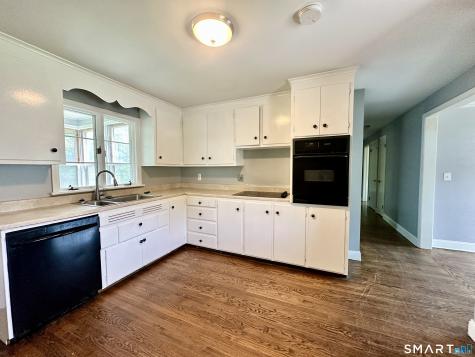 1 Edward Avenue Enfield CT 06082