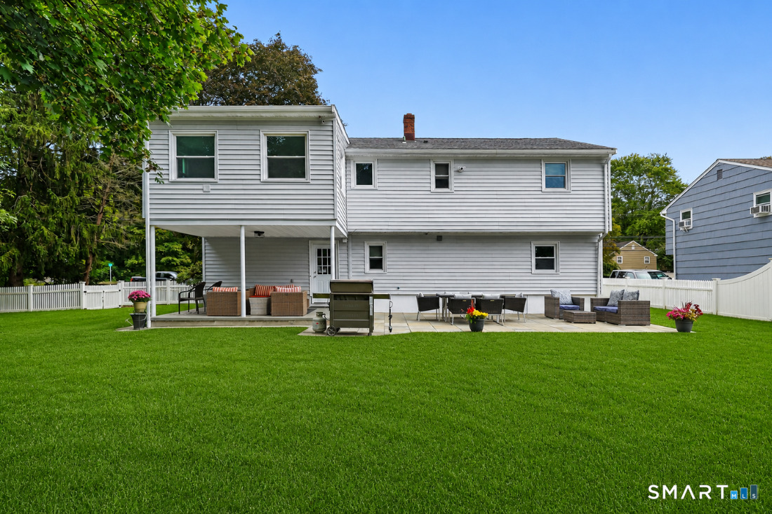 2465 Mill Plain Road Fairfield CT 06824