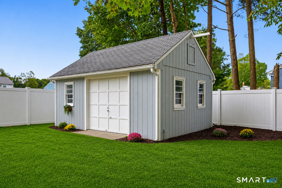 2465 Mill Plain Road Fairfield CT 06824