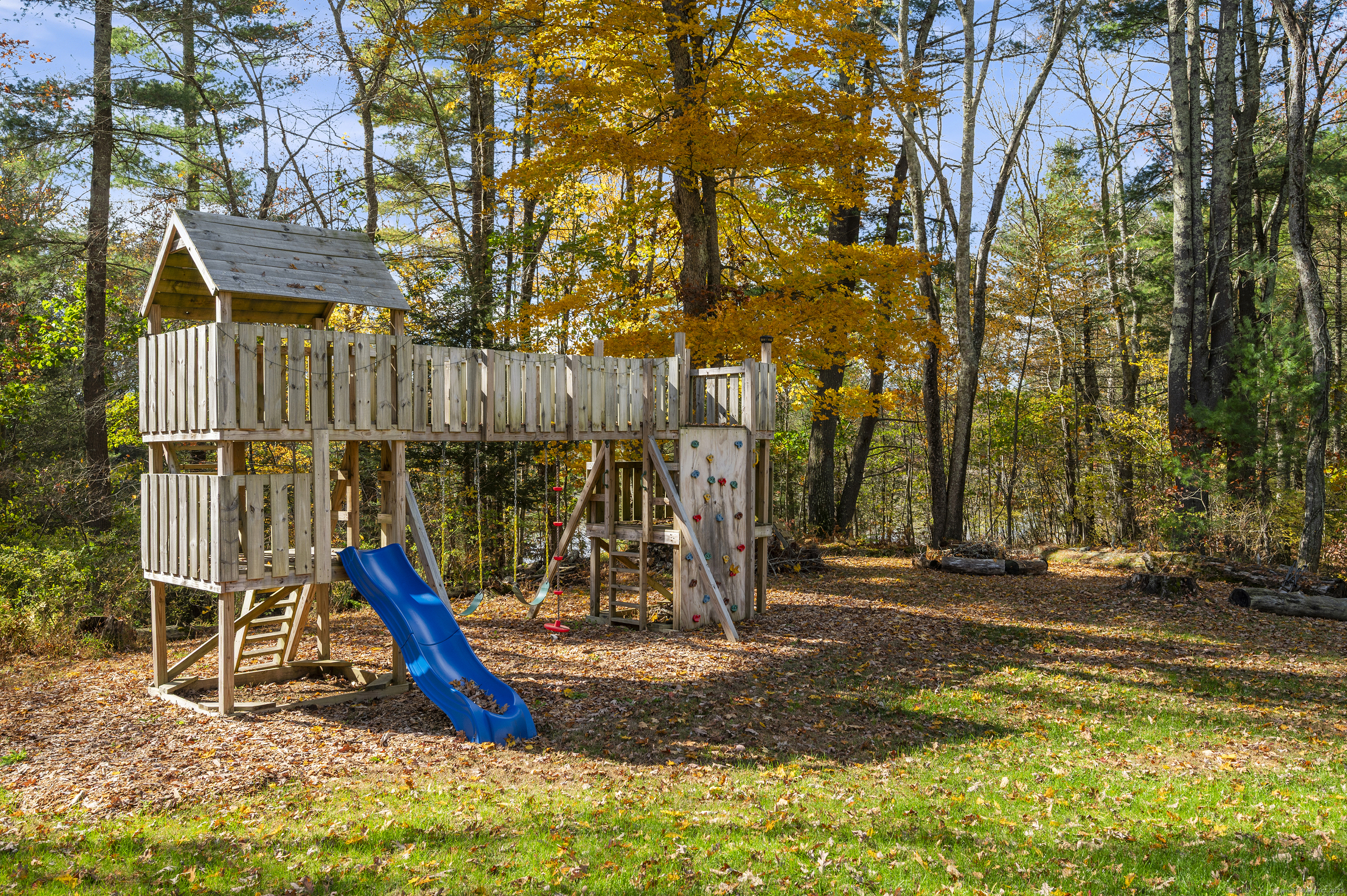 153 Wauregan Road Canterbury CT 06331