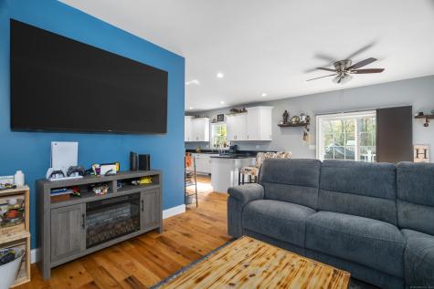 153 Wauregan Road Canterbury CT 06331