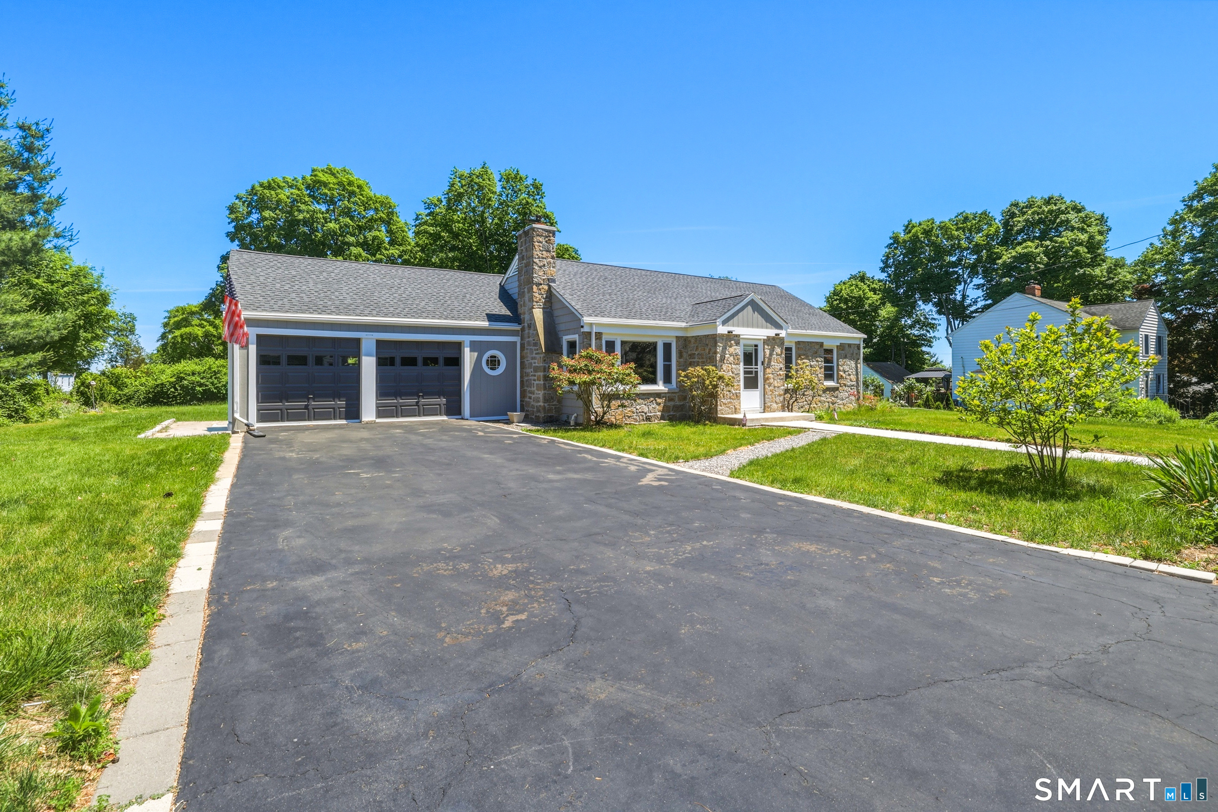 24 Crown Street Trumbull CT 06611