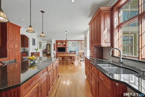 162 Britiani Road Southbury CT 06488