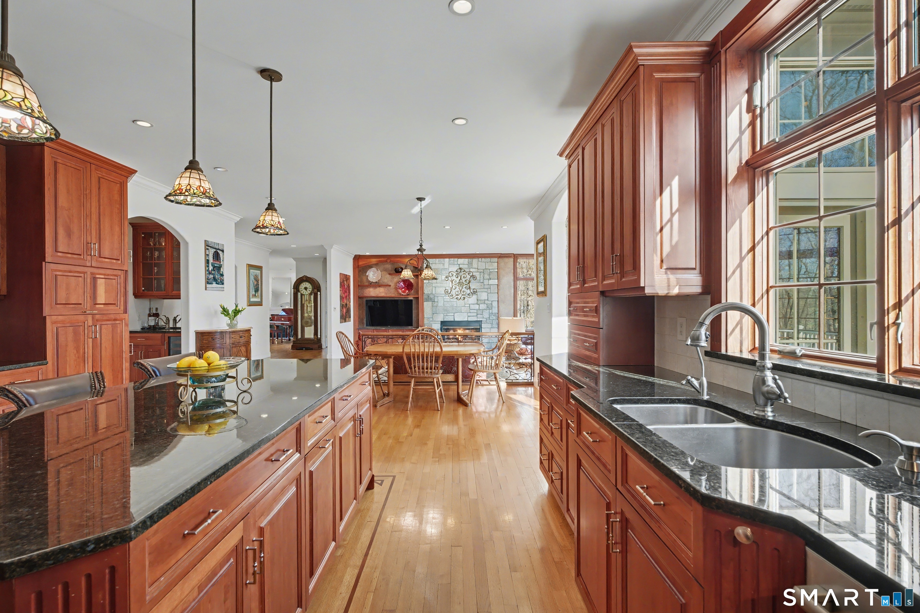 162 Britiani Road Southbury CT 06488