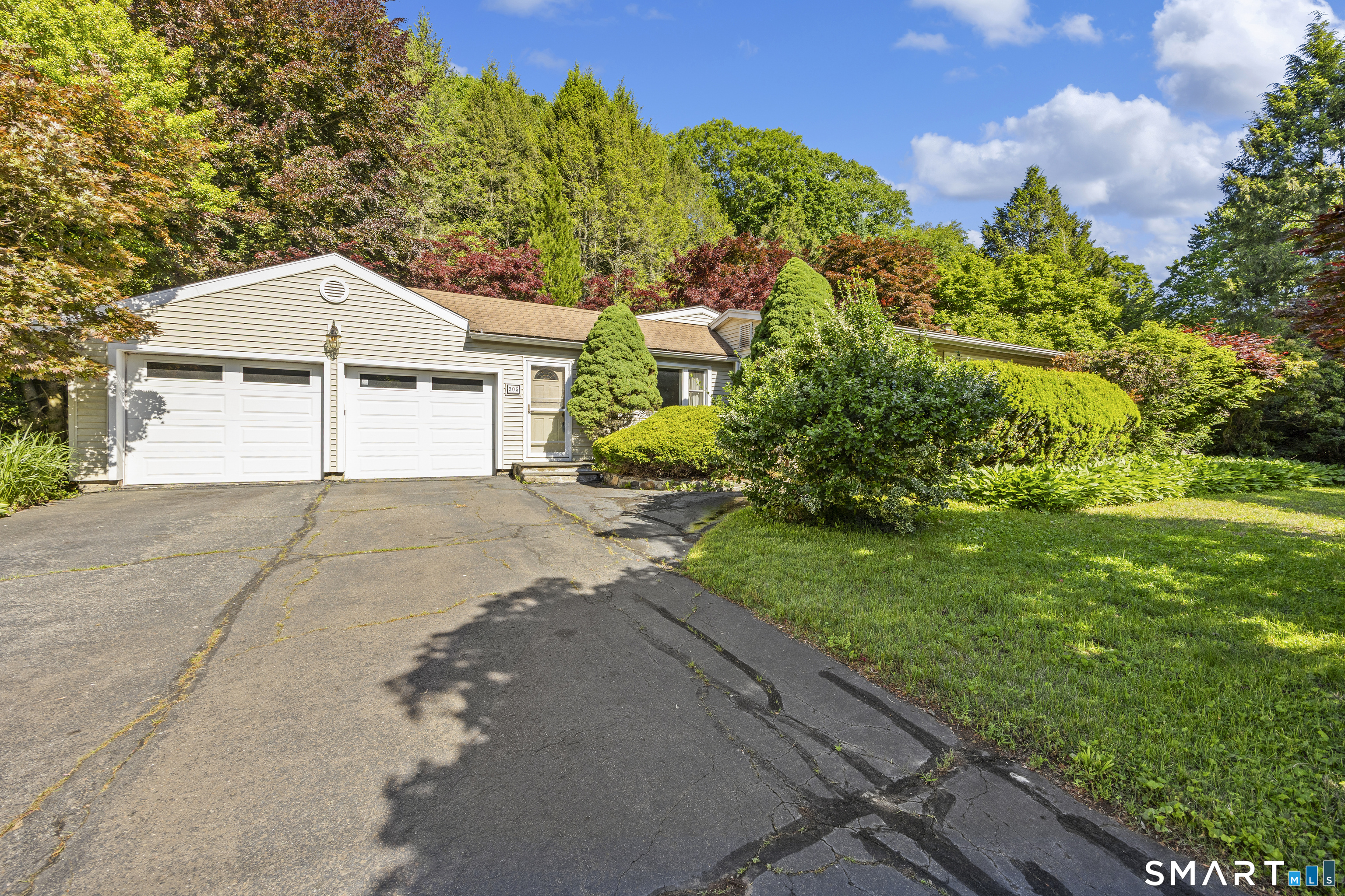 205 Mountain Road Cheshire CT 06410