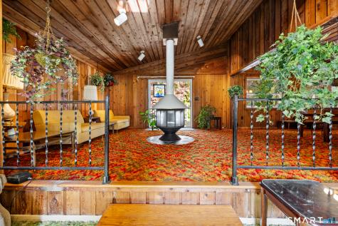 205 Mountain Road Cheshire CT 06410