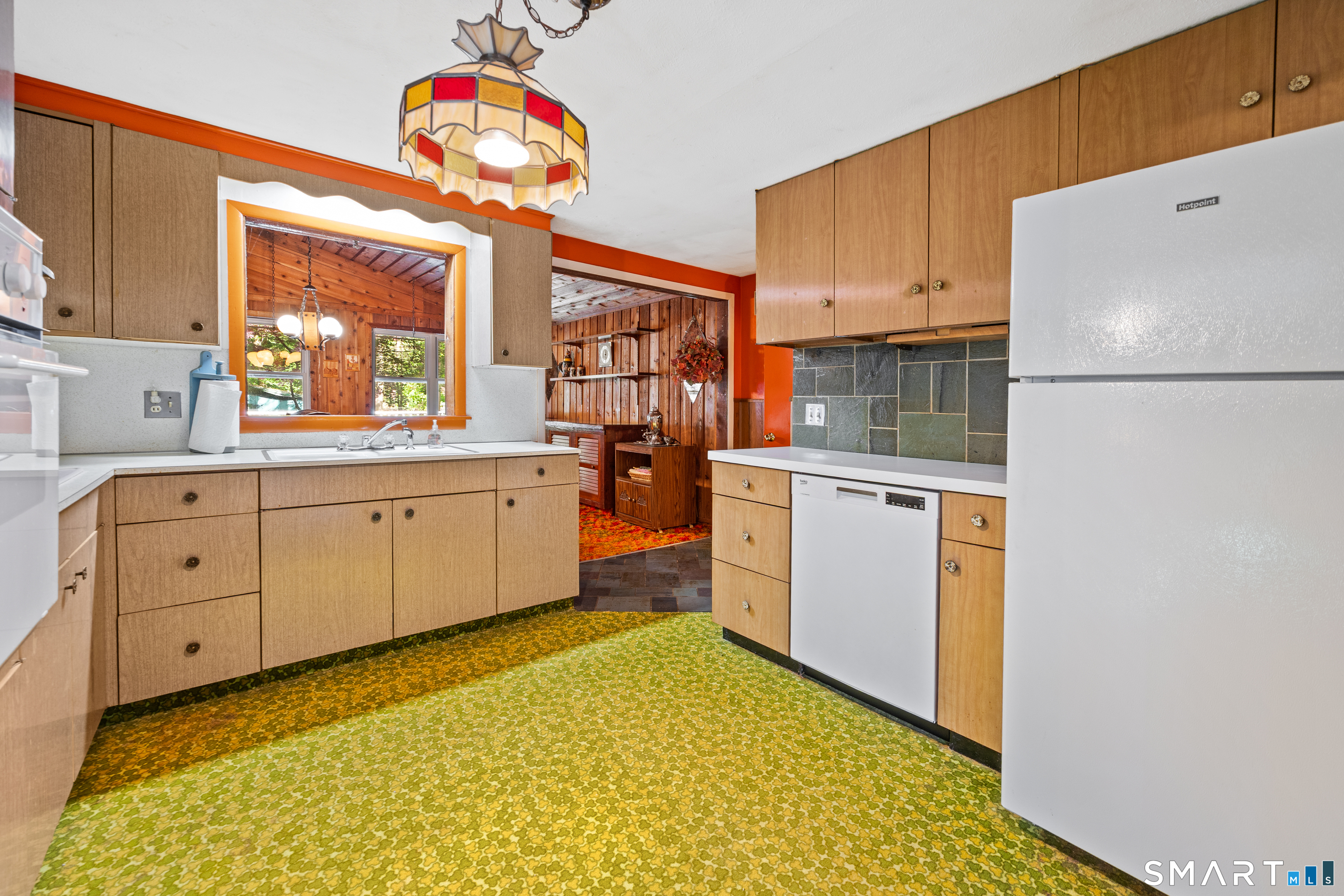 205 Mountain Road Cheshire CT 06410