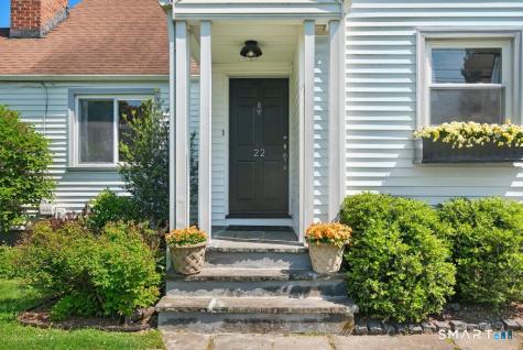 22 Country Lane Trumbull CT 06611