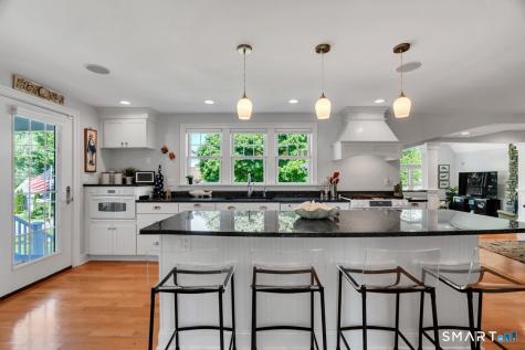 8 Owaneco Trail Old Saybrook CT 06475