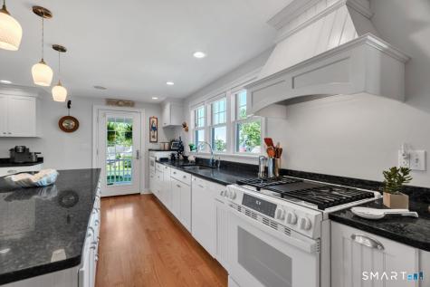 8 Owaneco Trail Old Saybrook CT 06475