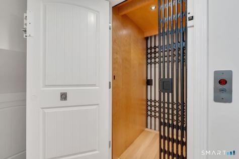 8 Owaneco Trail Old Saybrook CT 06475