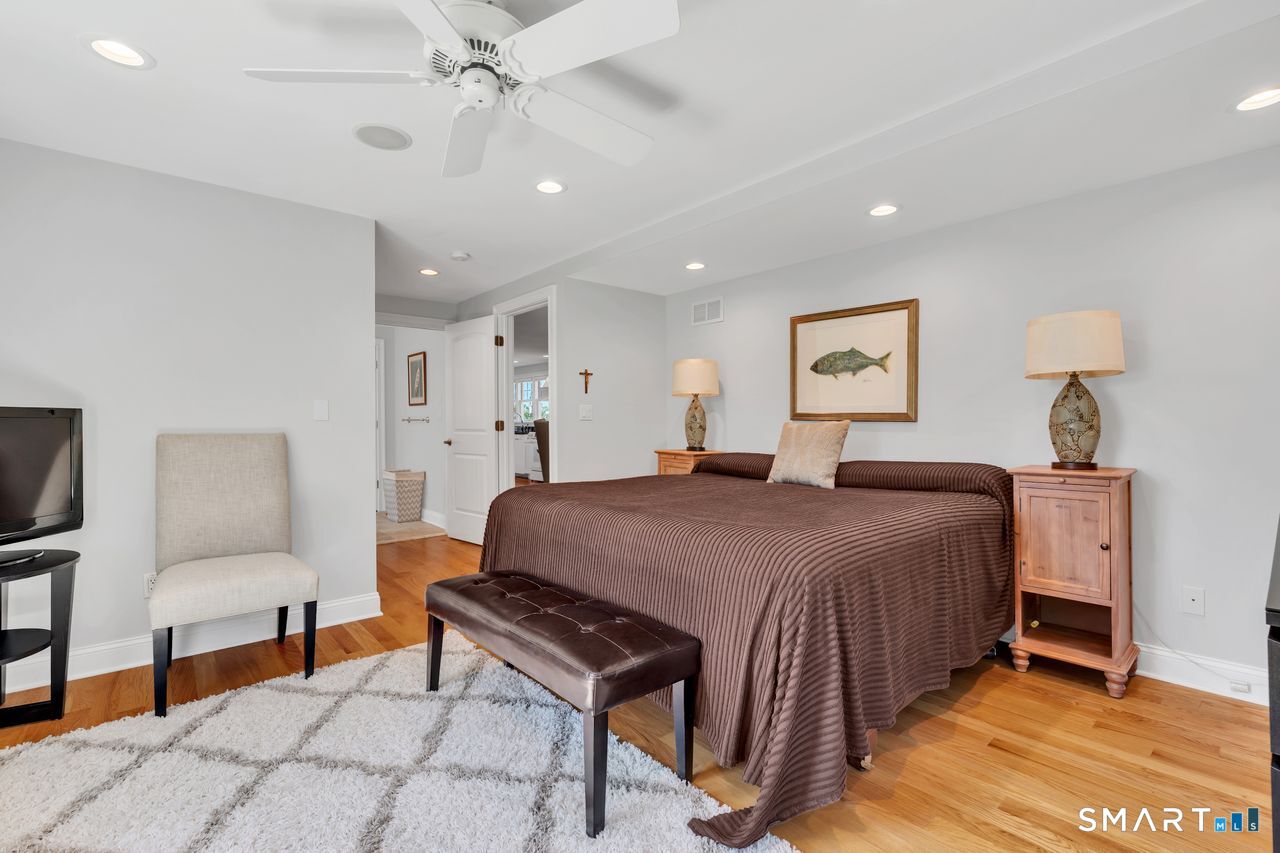 8 Owaneco Trail Old Saybrook CT 06475