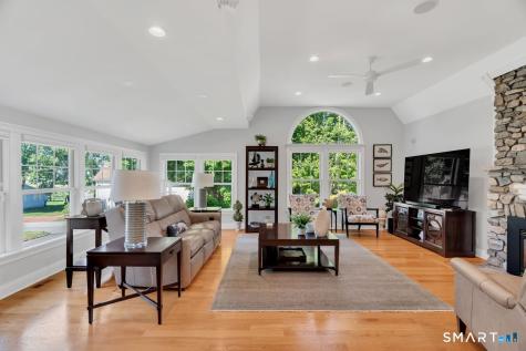 8 Owaneco Trail Old Saybrook CT 06475