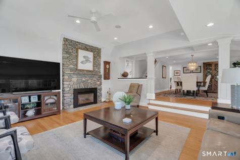 8 Owaneco Trail Old Saybrook CT 06475