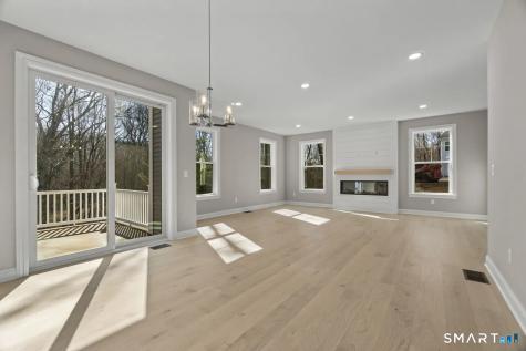 8 Twin Valley Road East Lyme CT 06333
