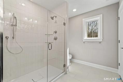 8 Twin Valley Road East Lyme CT 06333