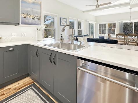 276 Niantic River Road Waterford CT 06385