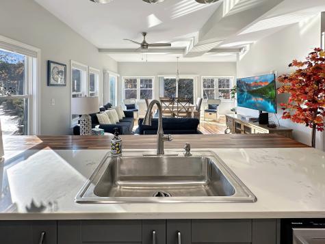 276 Niantic River Road Waterford CT 06385