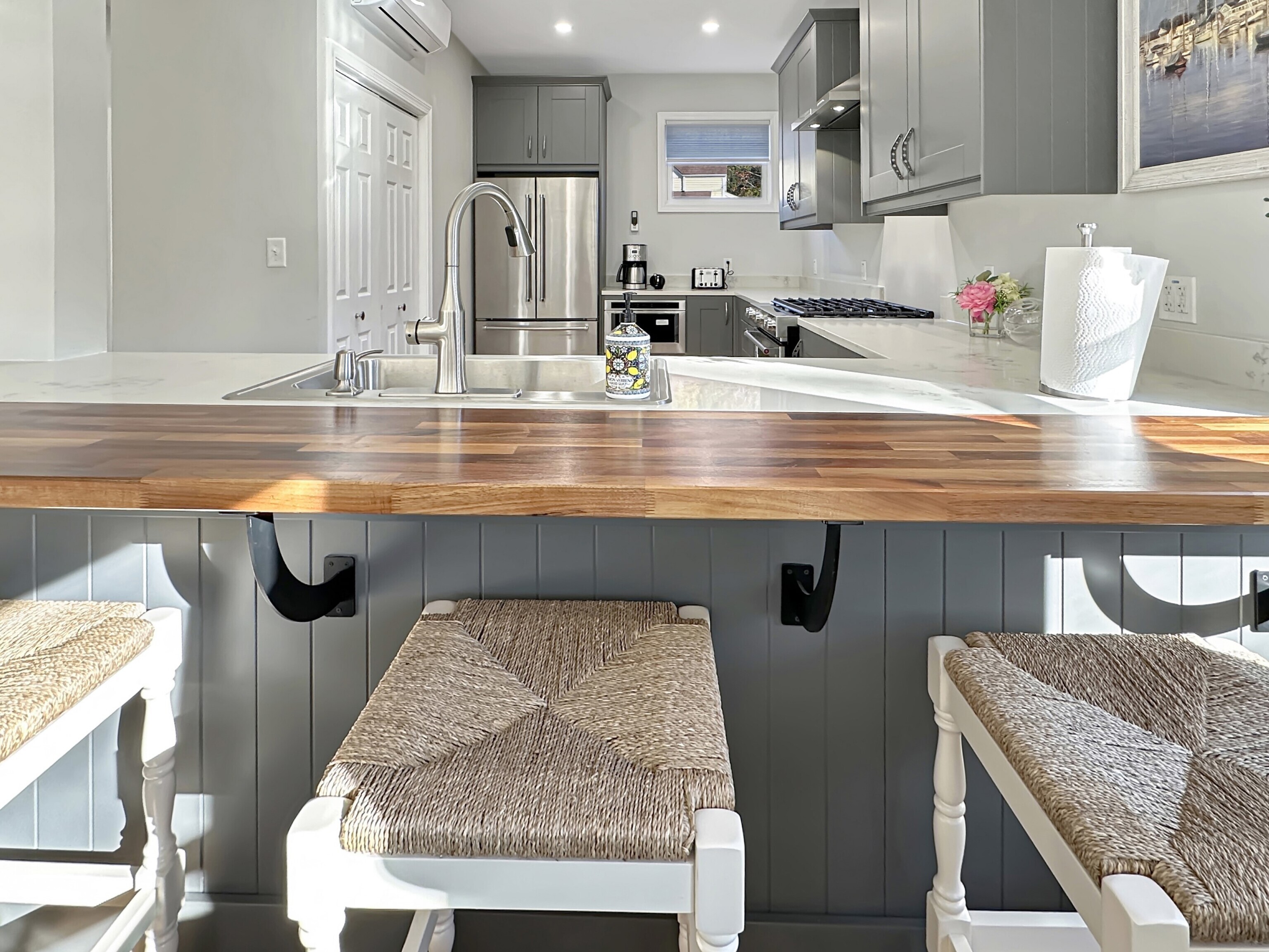 276 Niantic River Road Waterford CT 06385