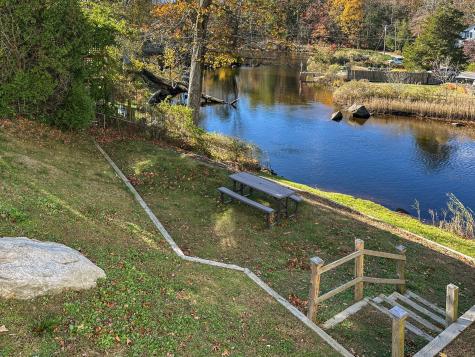 276 Niantic River Road Waterford CT 06385