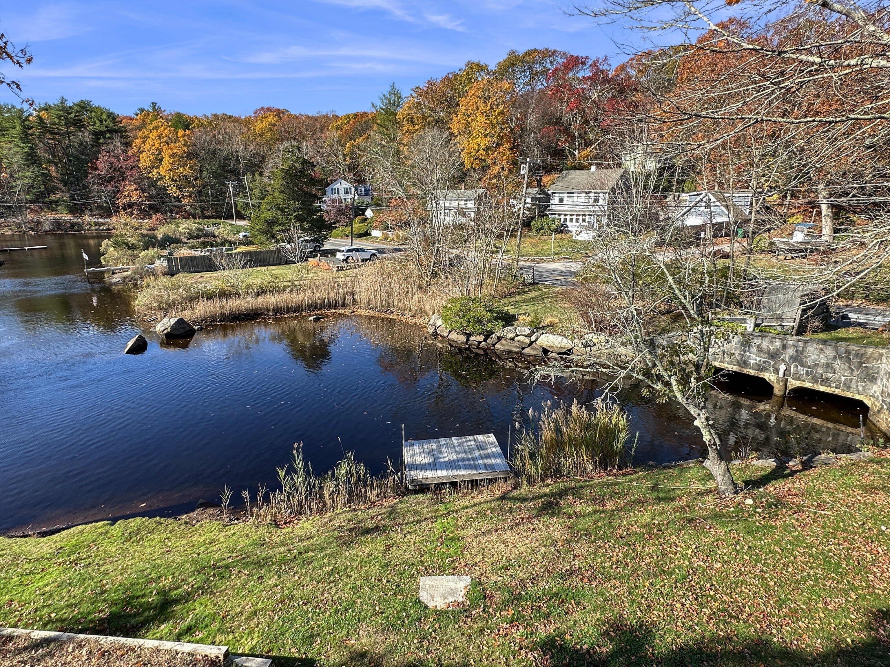 276 Niantic River Road Waterford CT 06385