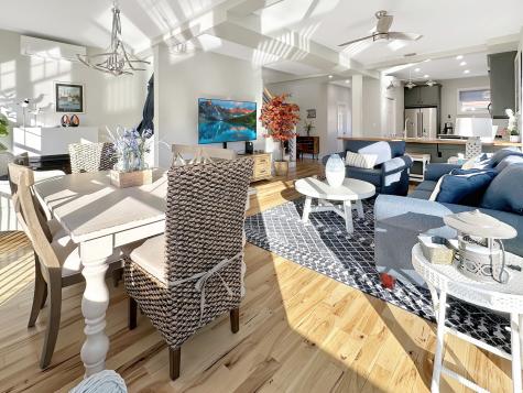 276 Niantic River Road Waterford CT 06385