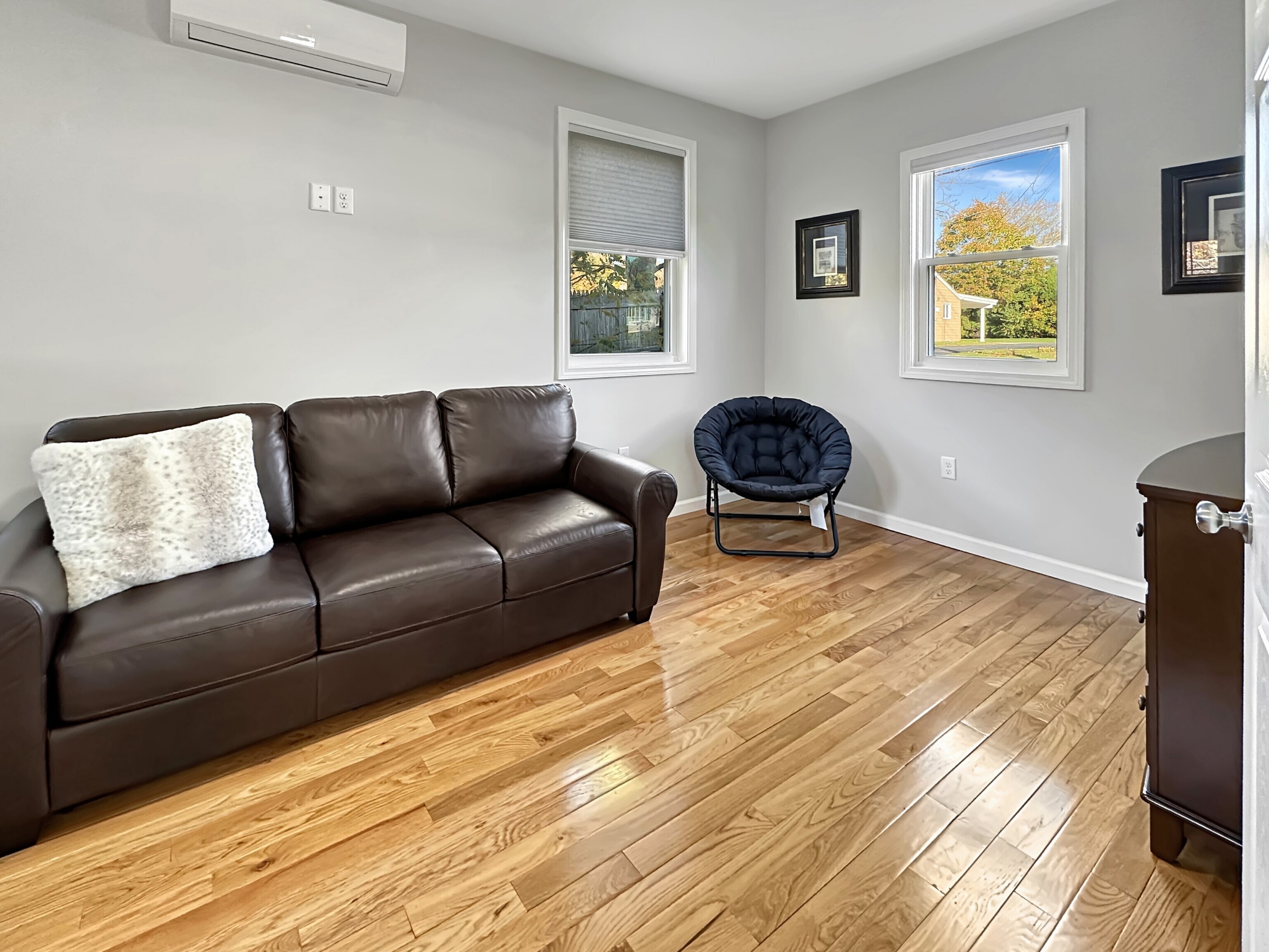 276 Niantic River Road Waterford CT 06385