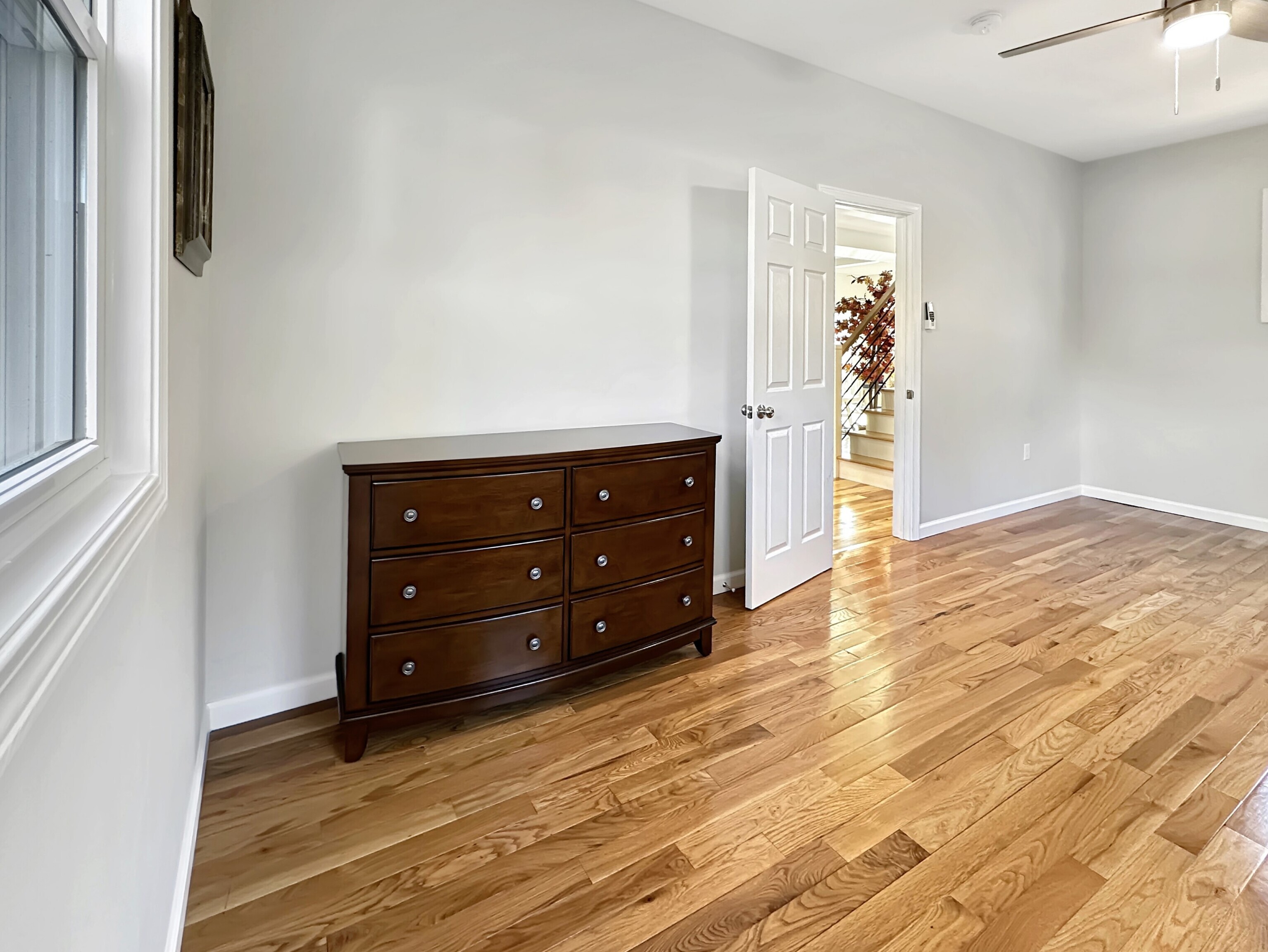 276 Niantic River Road Waterford CT 06385