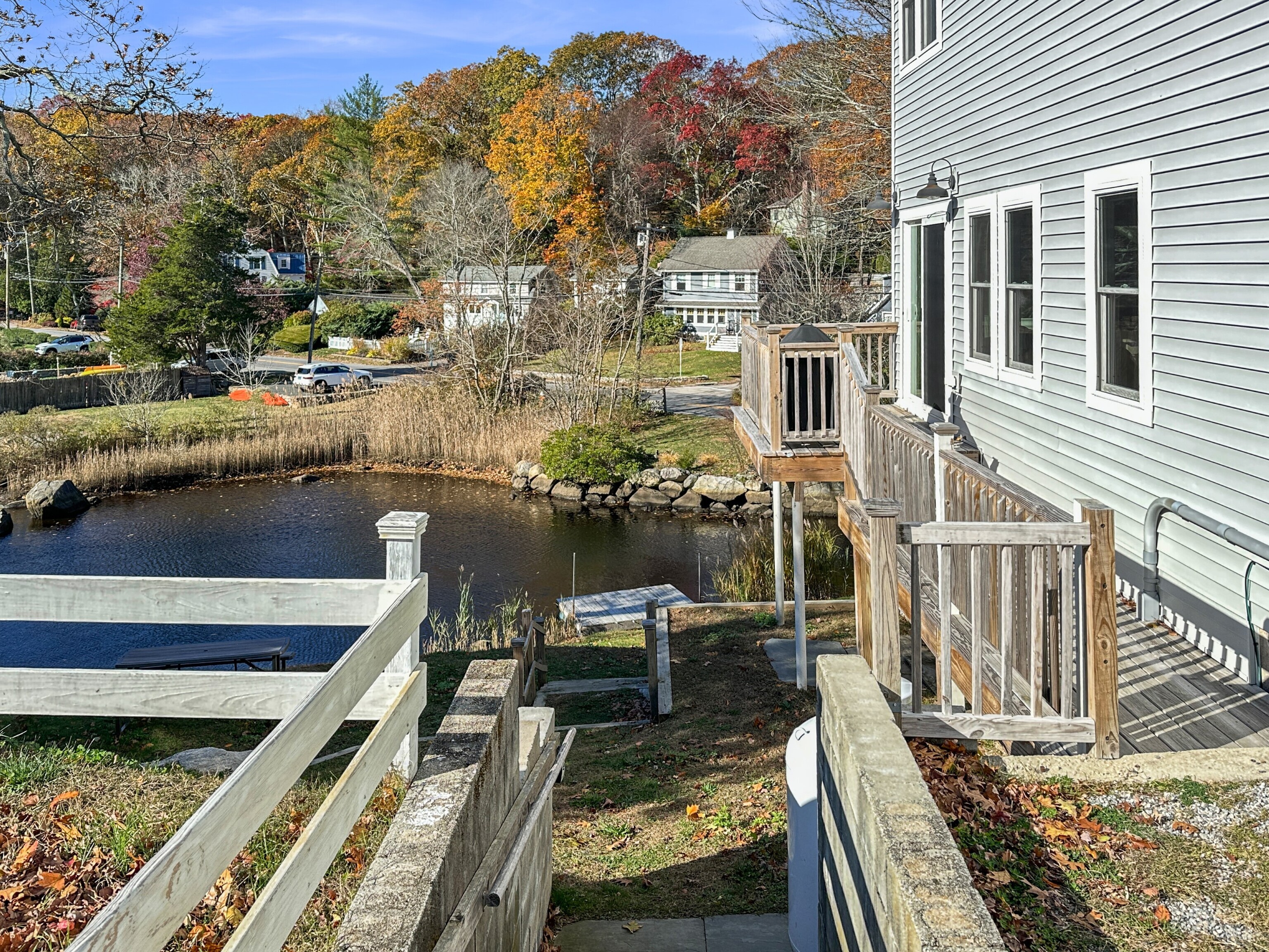 276 Niantic River Road Waterford CT 06385
