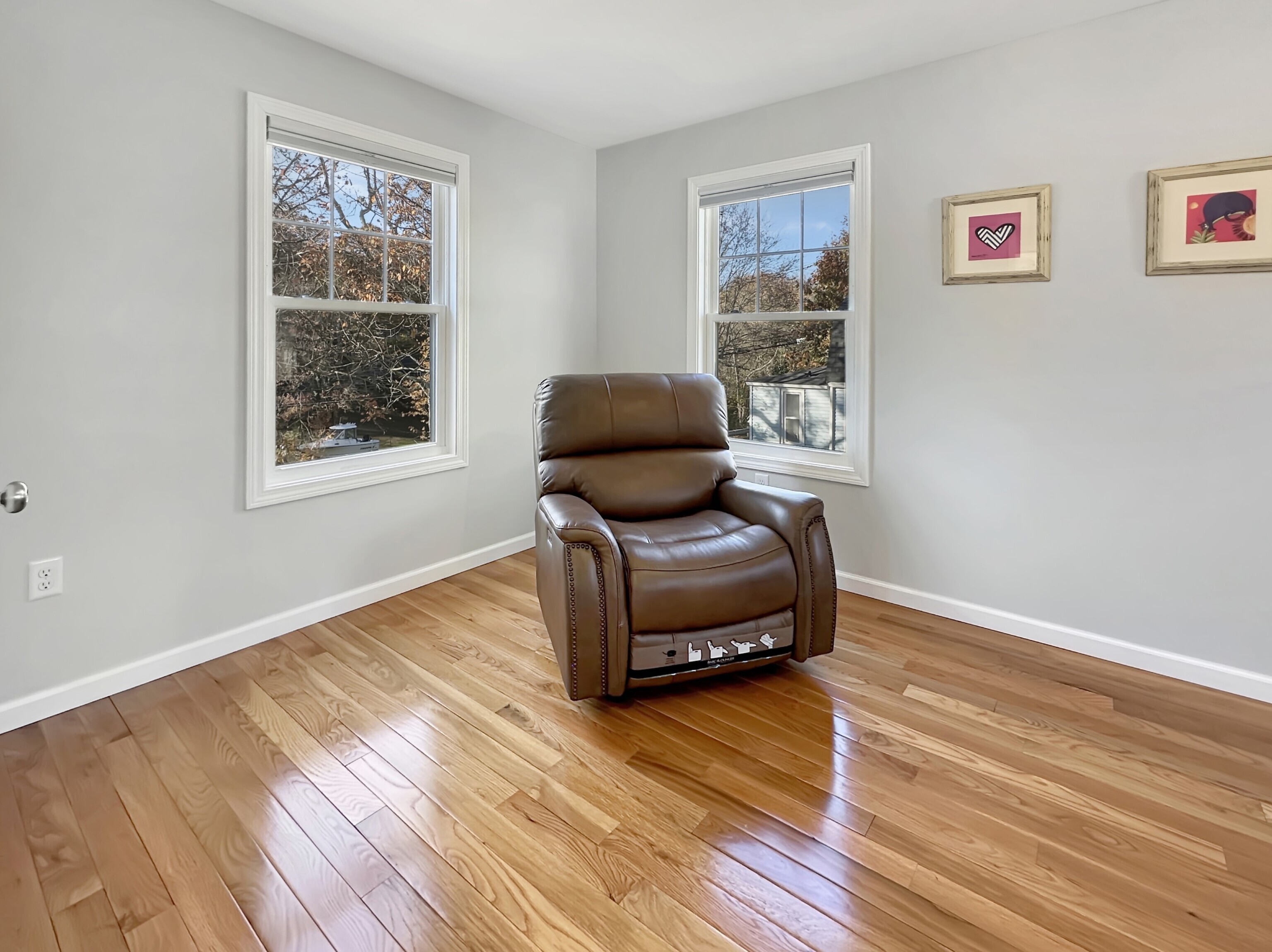 276 Niantic River Road Waterford CT 06385