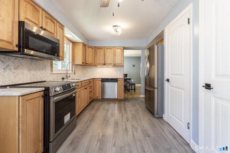 50 Horizon Circle South Windsor CT 06074
