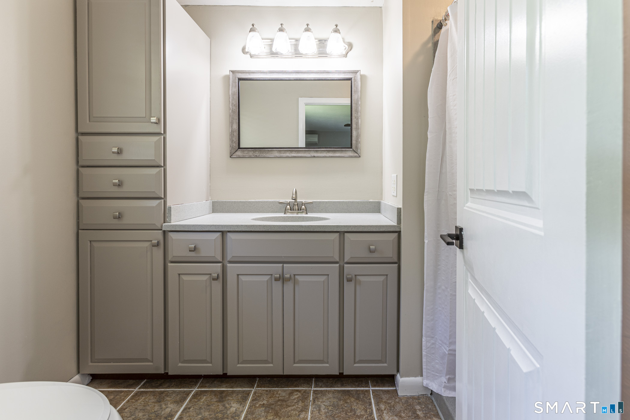 50 Horizon Circle South Windsor CT 06074