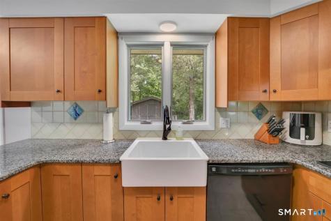 329 Kennedy Road Manchester CT 06042