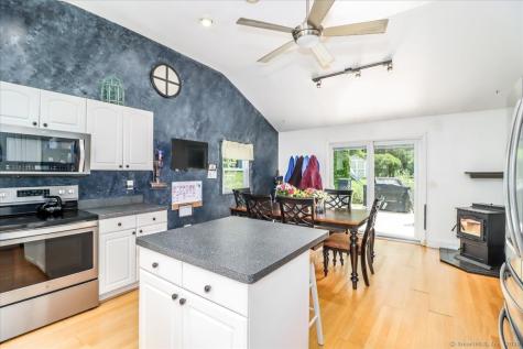 22 Woodview Drive Brookfield CT 06804