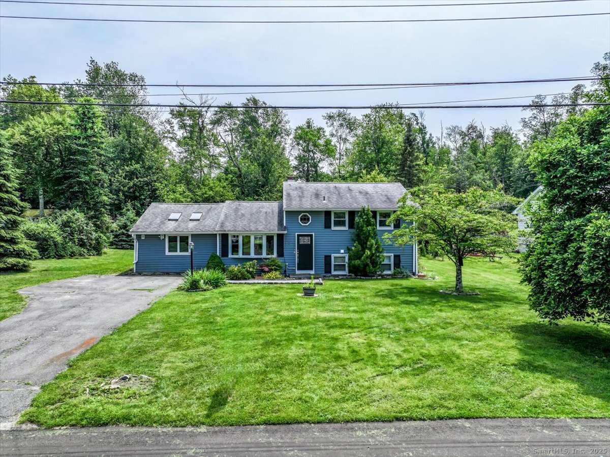 22 Woodview Drive Brookfield CT 06804